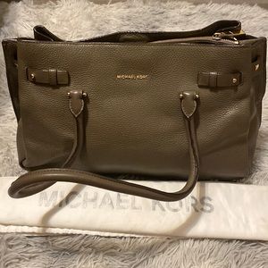 Micheal Kors leather large tote